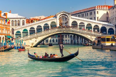 1705390557_400_canal grande tour-Depositphotos-44644389-©-sborisov.jpg